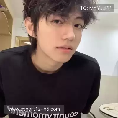 滑凤默
